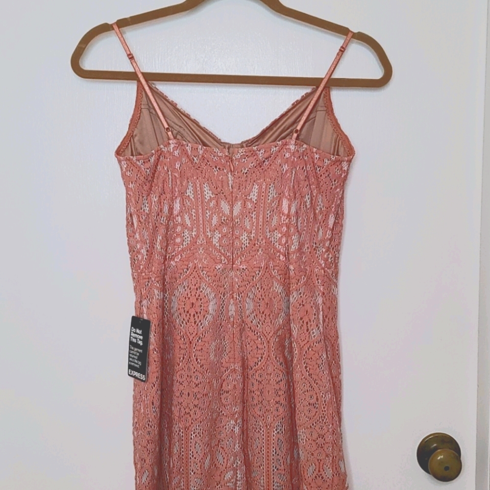 Lace Underwire Dress - Picture 3 of 4